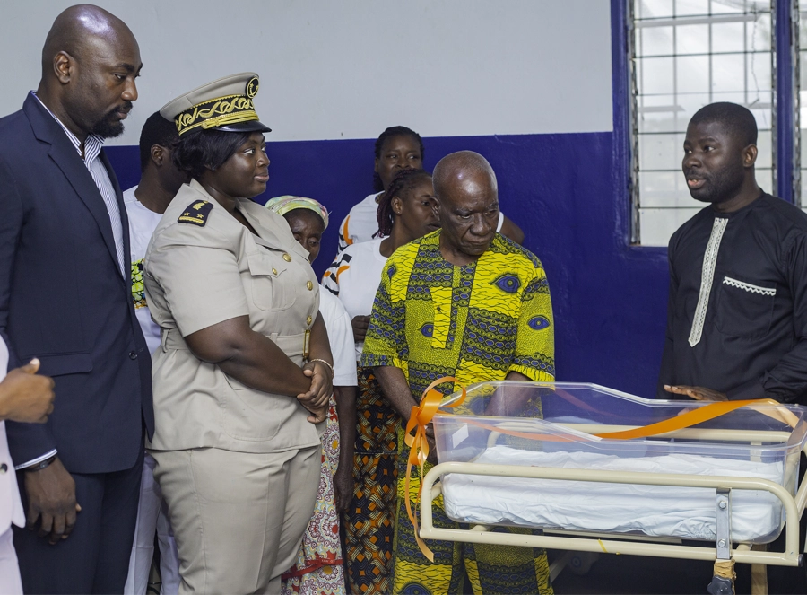 Donating Vital Medical Equipment to Aniassué Maternity Hospital
