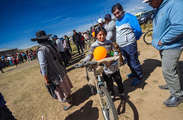 Lidiviana, 15-year-old student beneficiary.